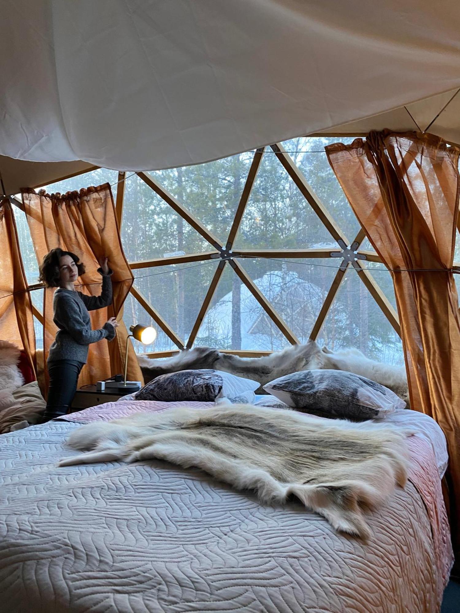 Aurora Igloo Fireplace-Heated Tents In A Secret Forest With Private Jacuzzi And Shared Sauna Bathroom And Dog Friendly Rovaniemi Exterior photo